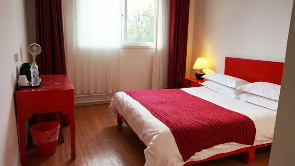 peking international youth hostel