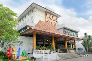 Burza Hotel Yogyakarta,Mantrijeron>>Magelang,4 star