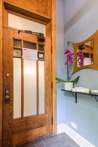 house 5863 bed and breakfast adults only