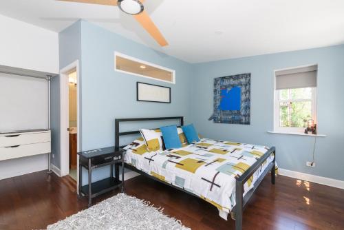 house 5863 bed and breakfast adults only