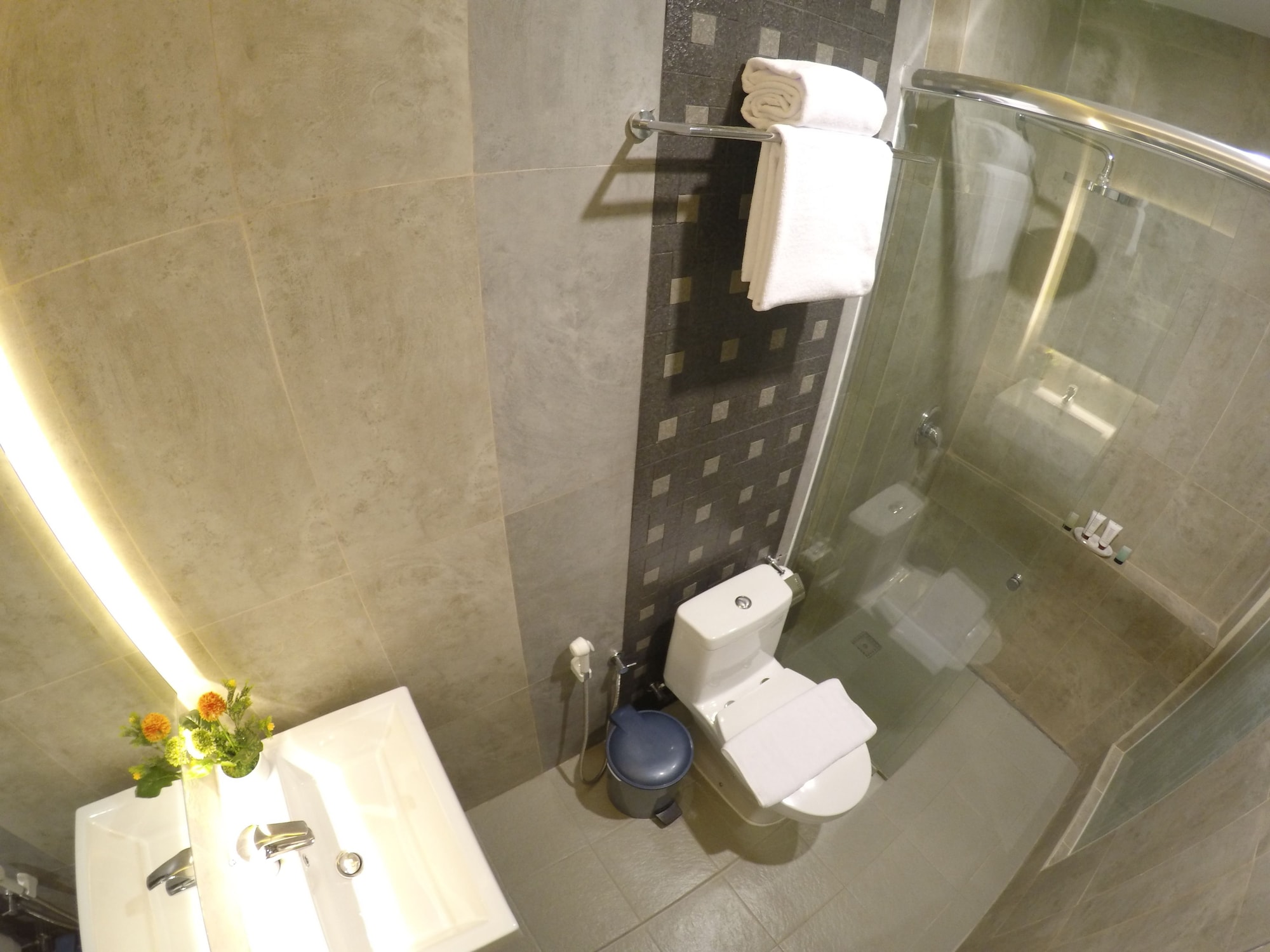 biz boulevard hotel