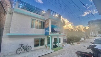 hotel meadows