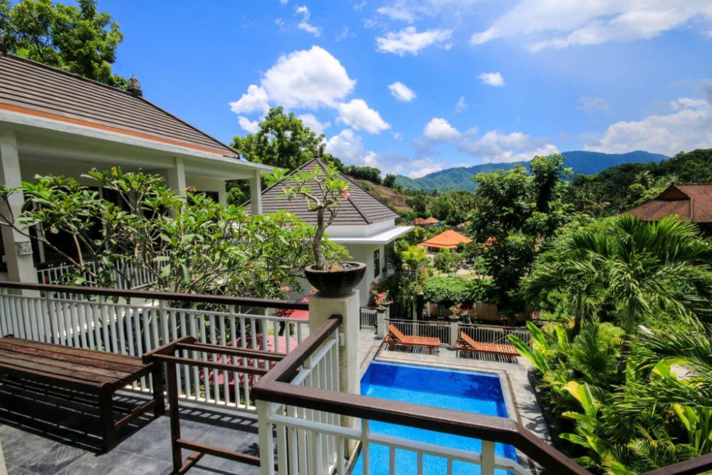 dewi villa padangbai hotel