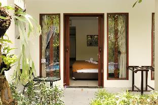 dewi villa padangbai hotel