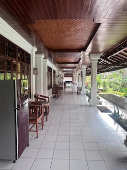 uns hotel bali