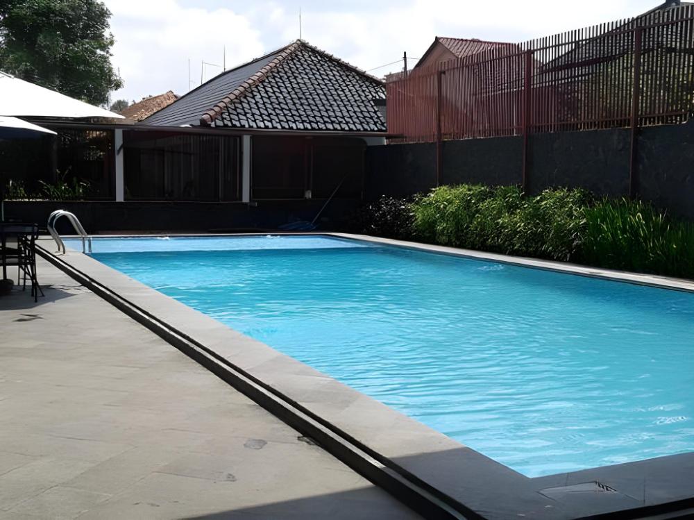 the priangan hotel i yos sudarso