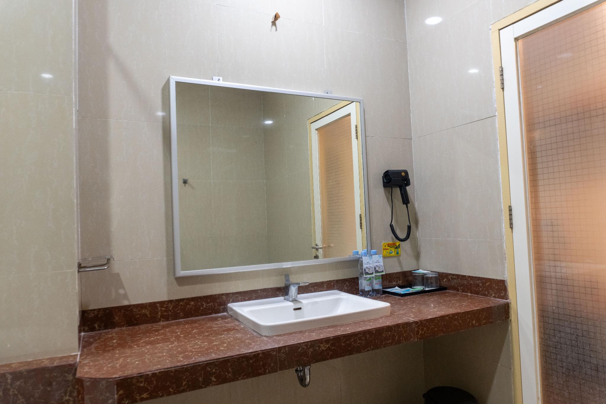 muara hotel and mall ternate