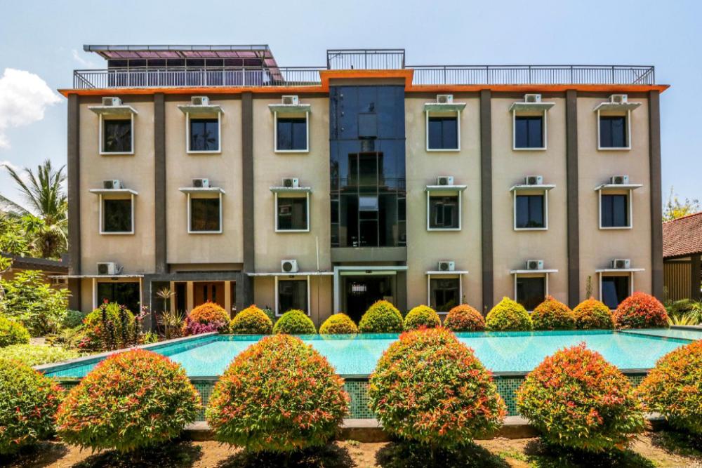 grand senggigi hotel