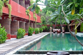 pinkcoco gili trawangan constant surprises for cool adults only