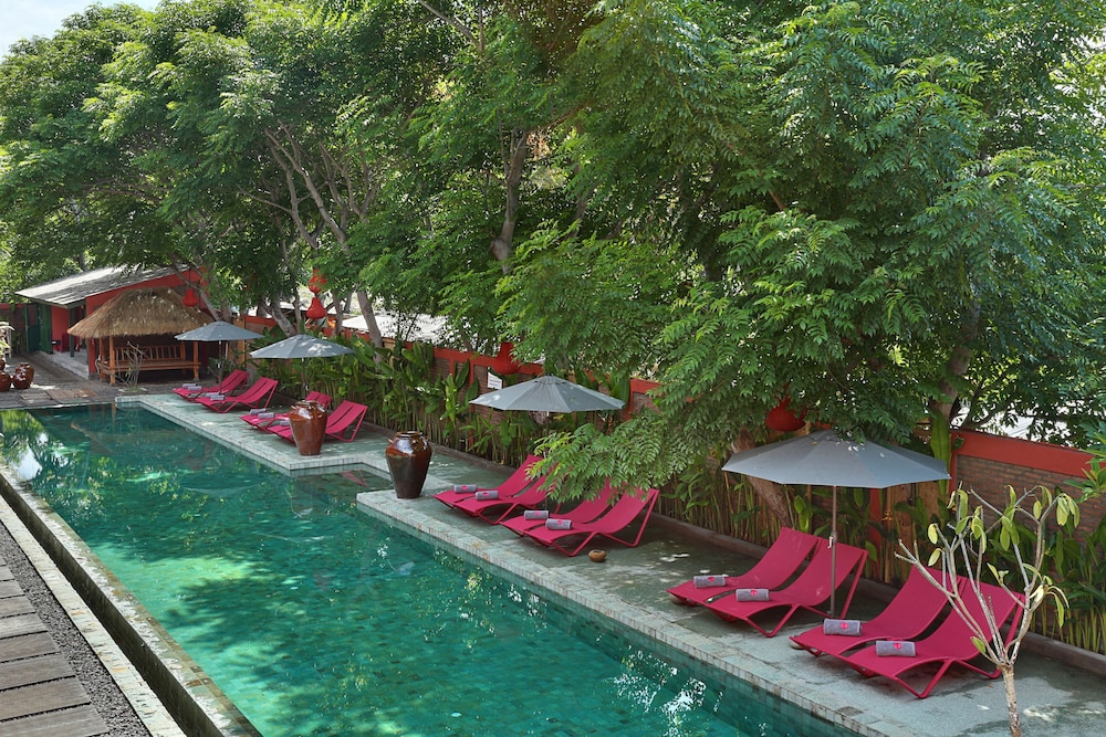 pinkcoco gili trawangan constant surprises for cool adults only