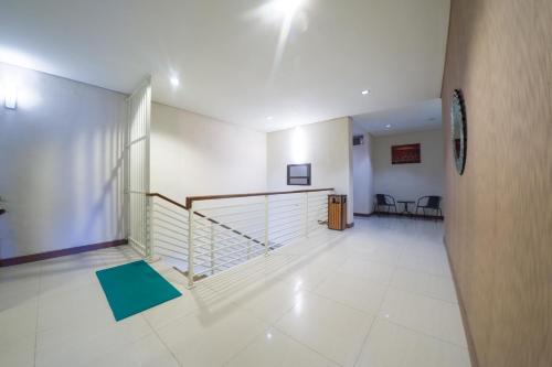 budget hotel ambon