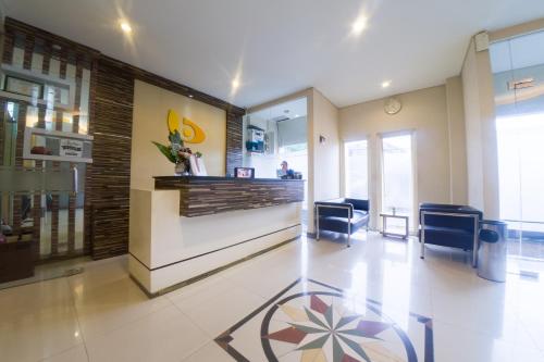 budget hotel ambon