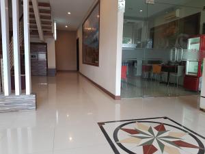 budget hotel ambon
