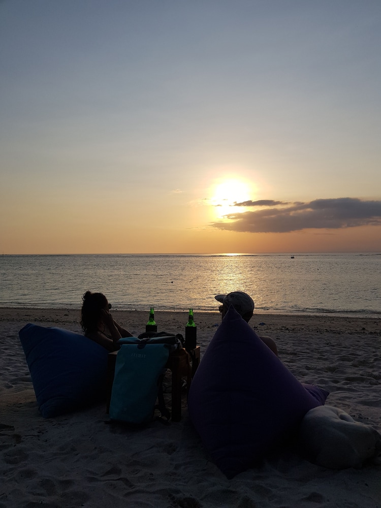 puri nusa beach hotel