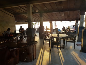 puri nusa beach hotel