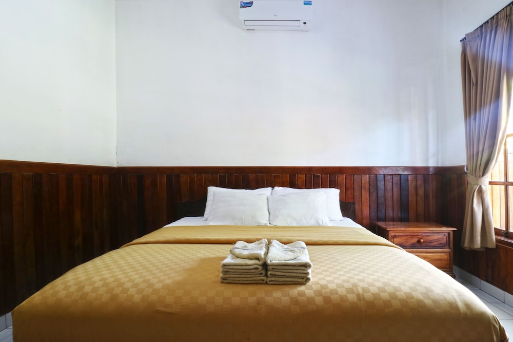 puri nusa beach hotel