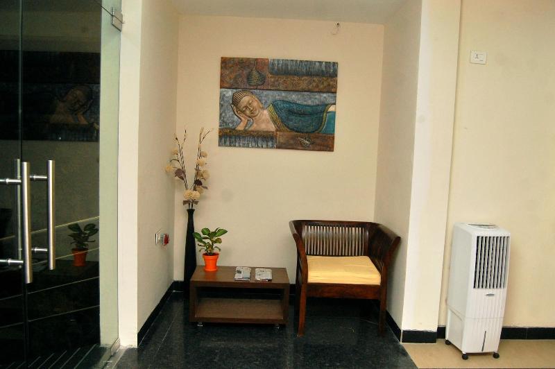 hotel orange inn manapakkam chennai