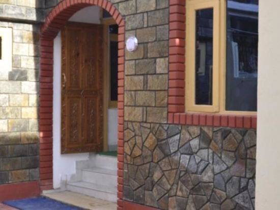 hotel al azizia