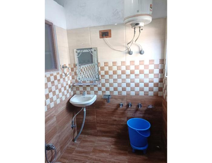 hotel al azizia