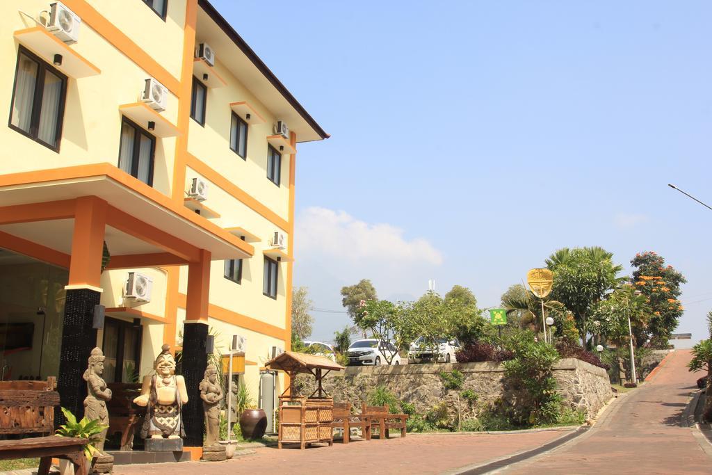 ciptaningati hotel