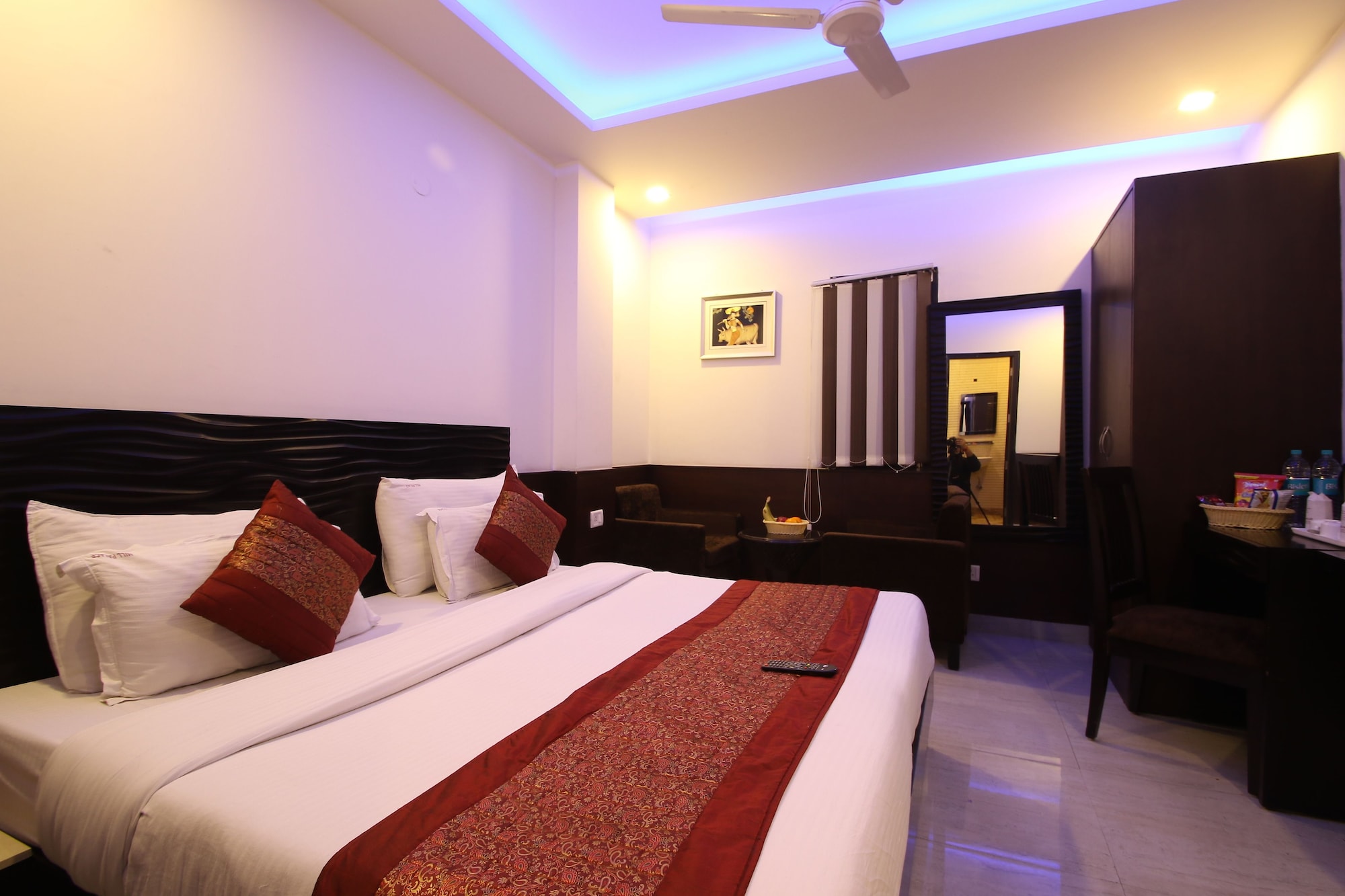 hotel hill palace