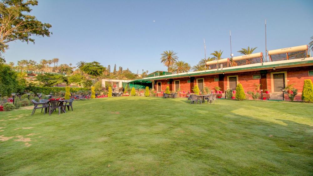 royal garden retreat