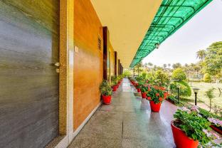 royal garden retreat