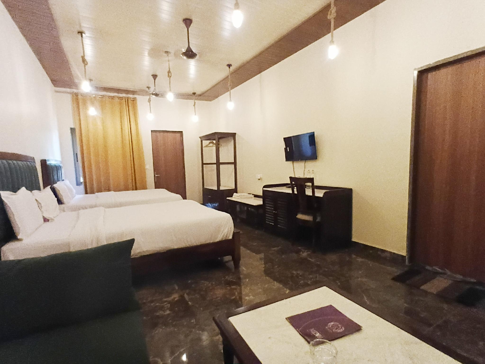 royal garden retreat