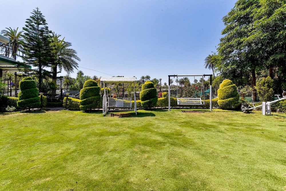 royal garden retreat