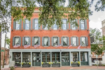 east bay inn historic inns of savannah collection