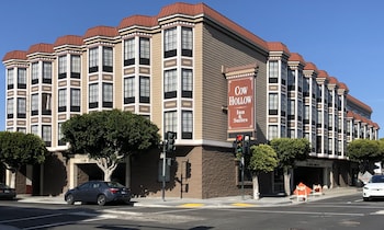 cow hollow inn and suites