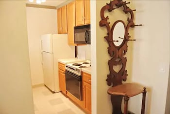 cow hollow inn and suites