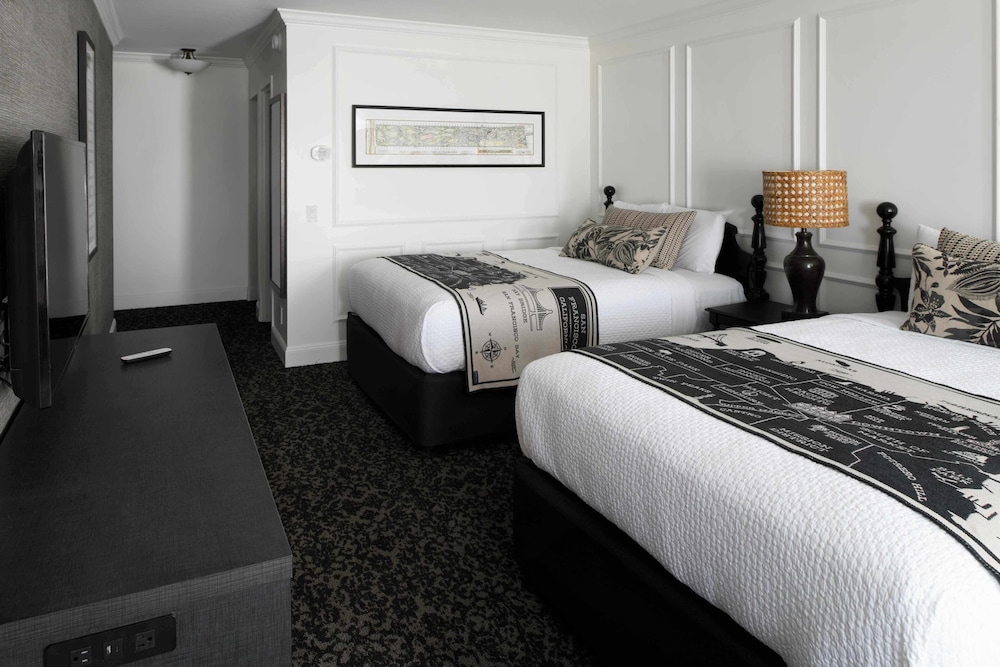 cow hollow inn and suites