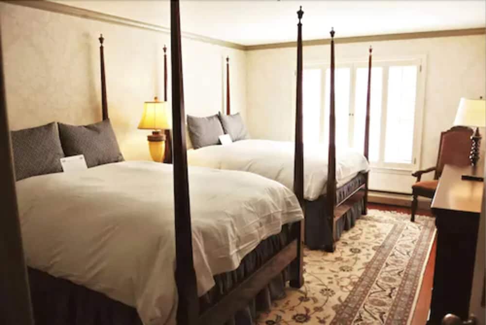 cow hollow inn and suites