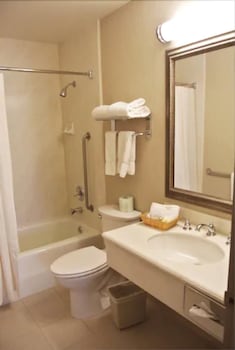 cow hollow inn and suites