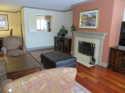 cow hollow inn and suites