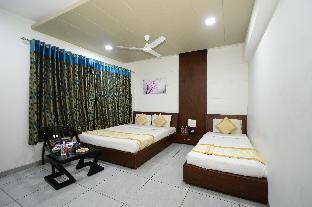 crimson park shripriya hotel