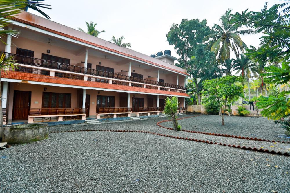 coco beach ayurvedic resort