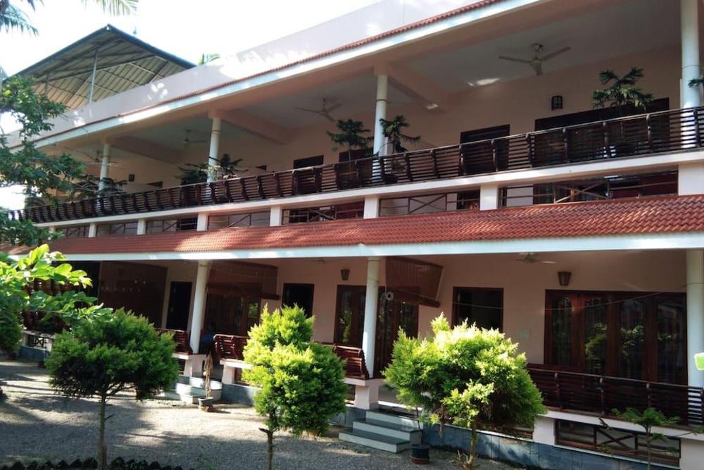 coco beach ayurvedic resort