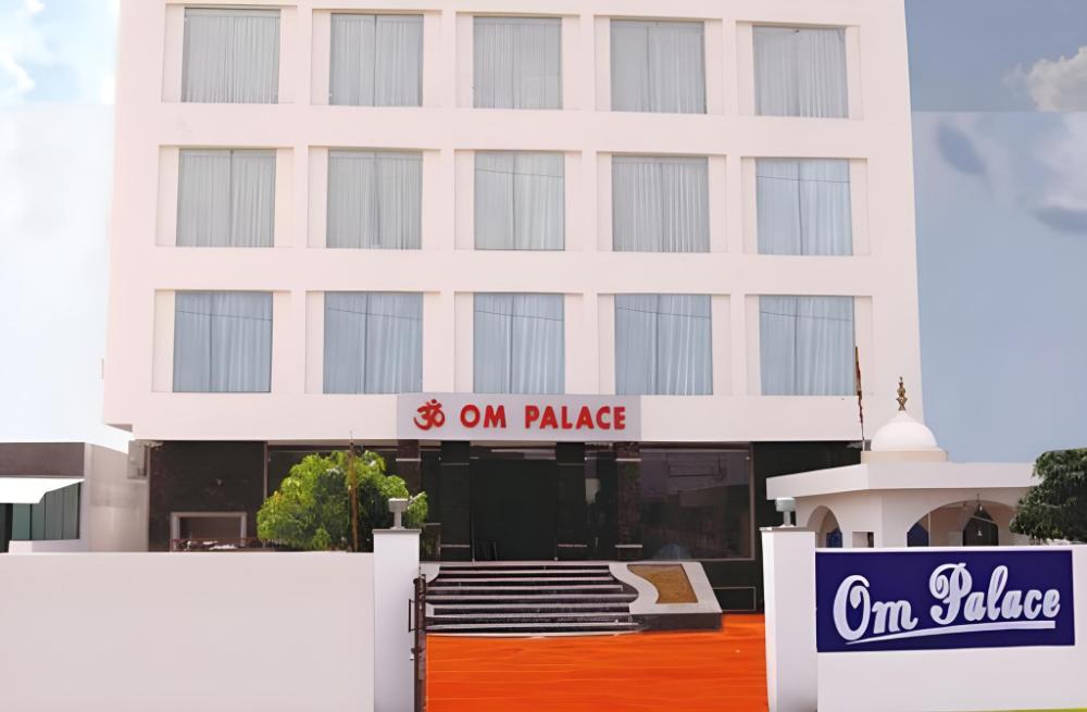hotel om palace
