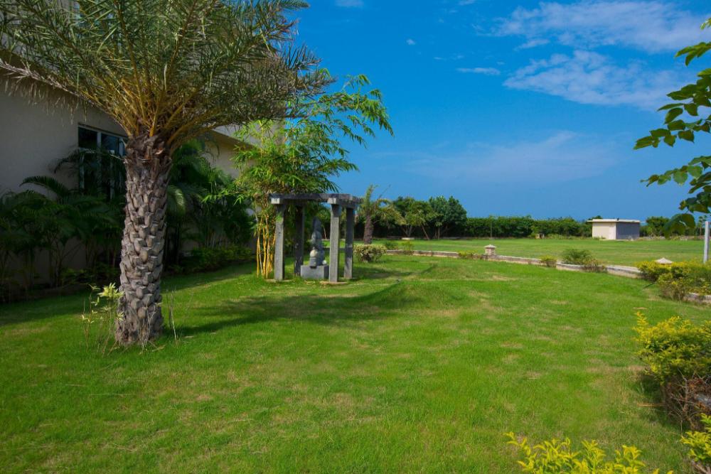 landmark pallavaa beach resort