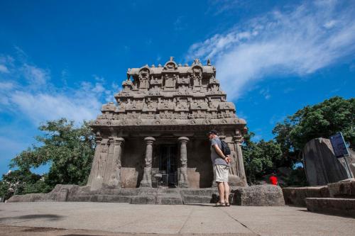 landmark pallavaa beach resort