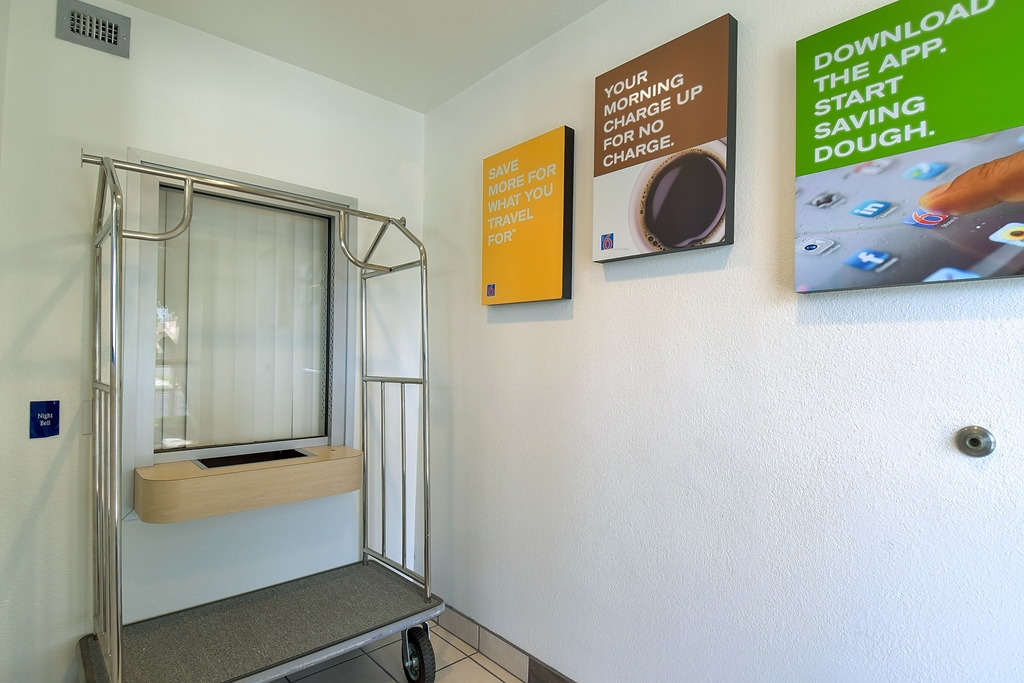 motel 6 corona ca