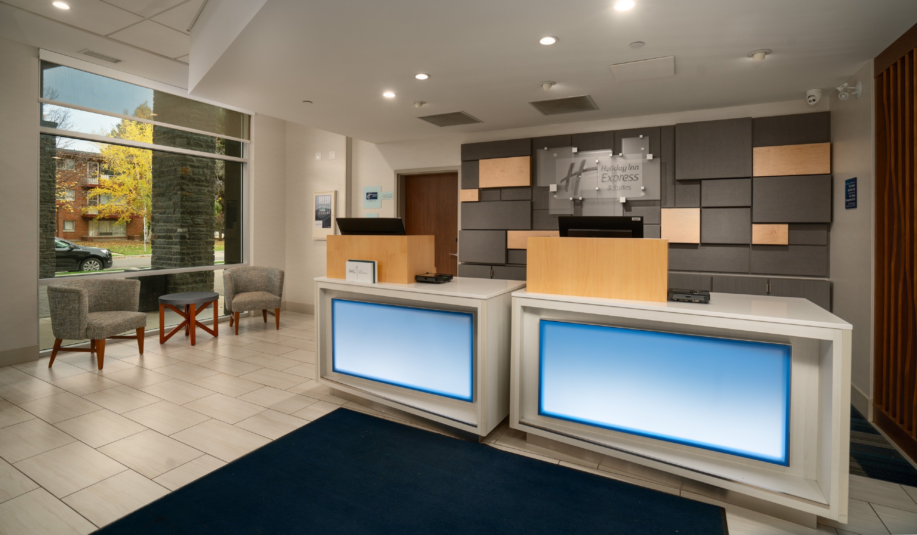 holiday inn express and suites brandon by ihg
