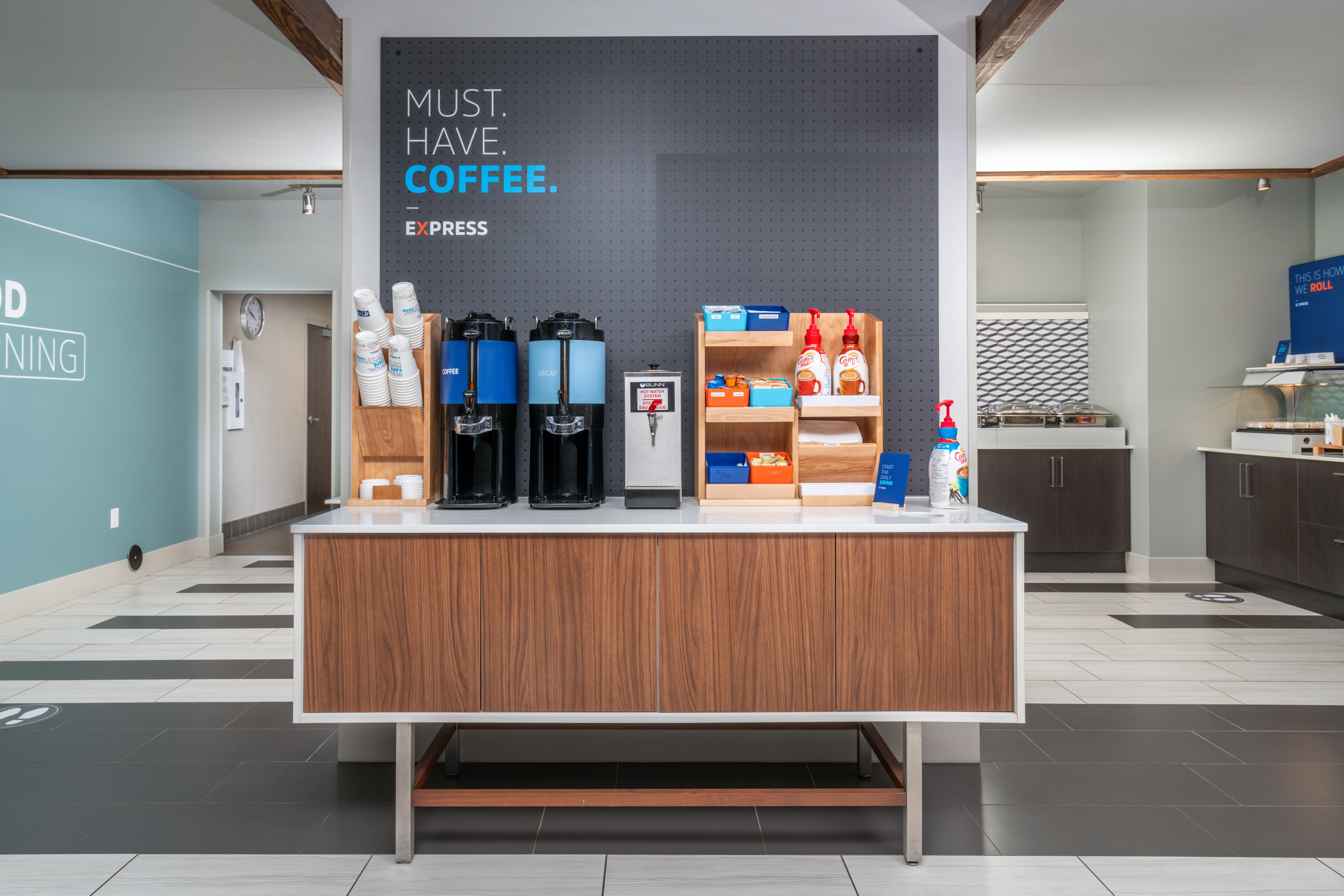 holiday inn express and suites brandon by ihg