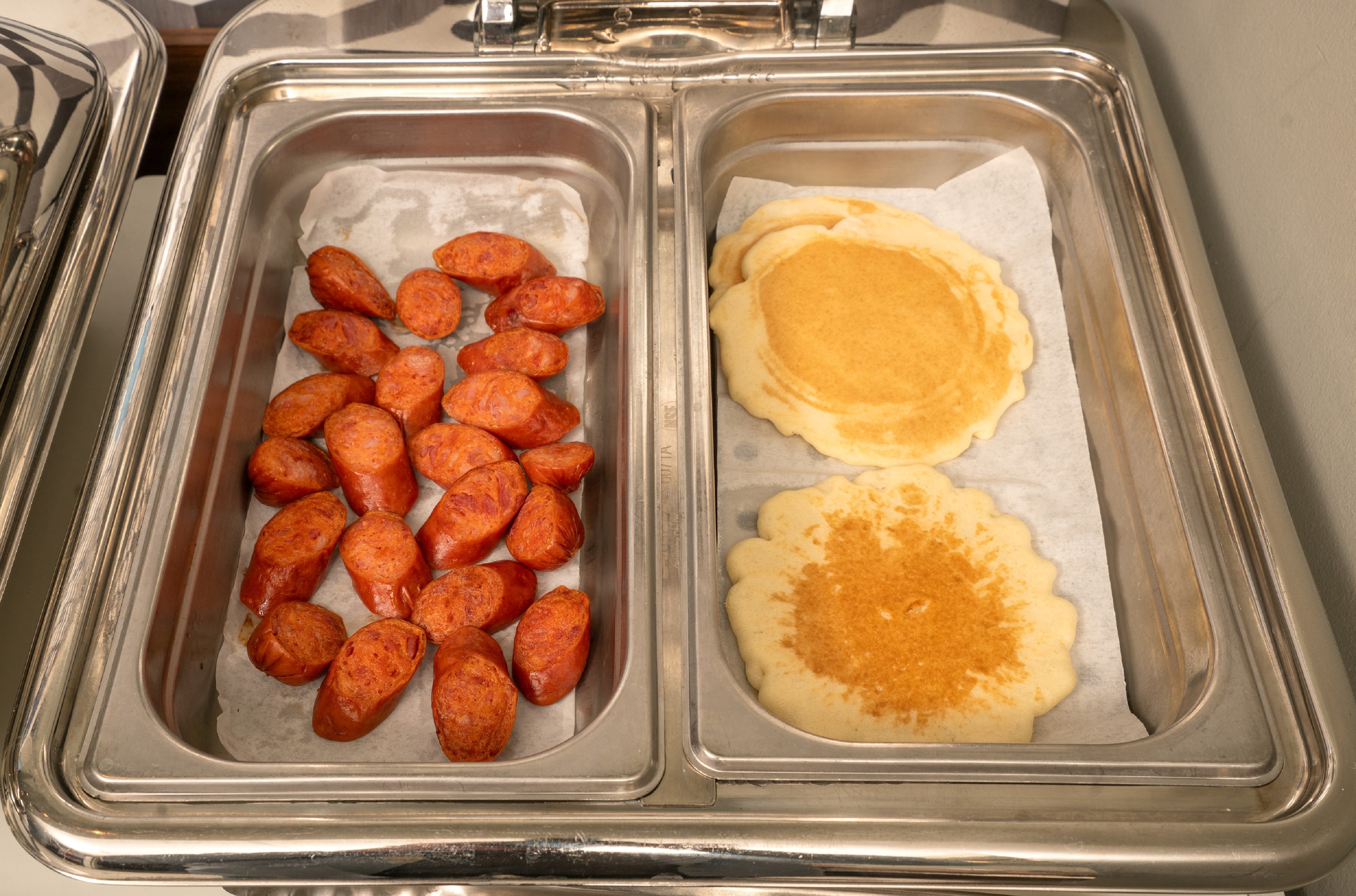 holiday inn express and suites brandon by ihg