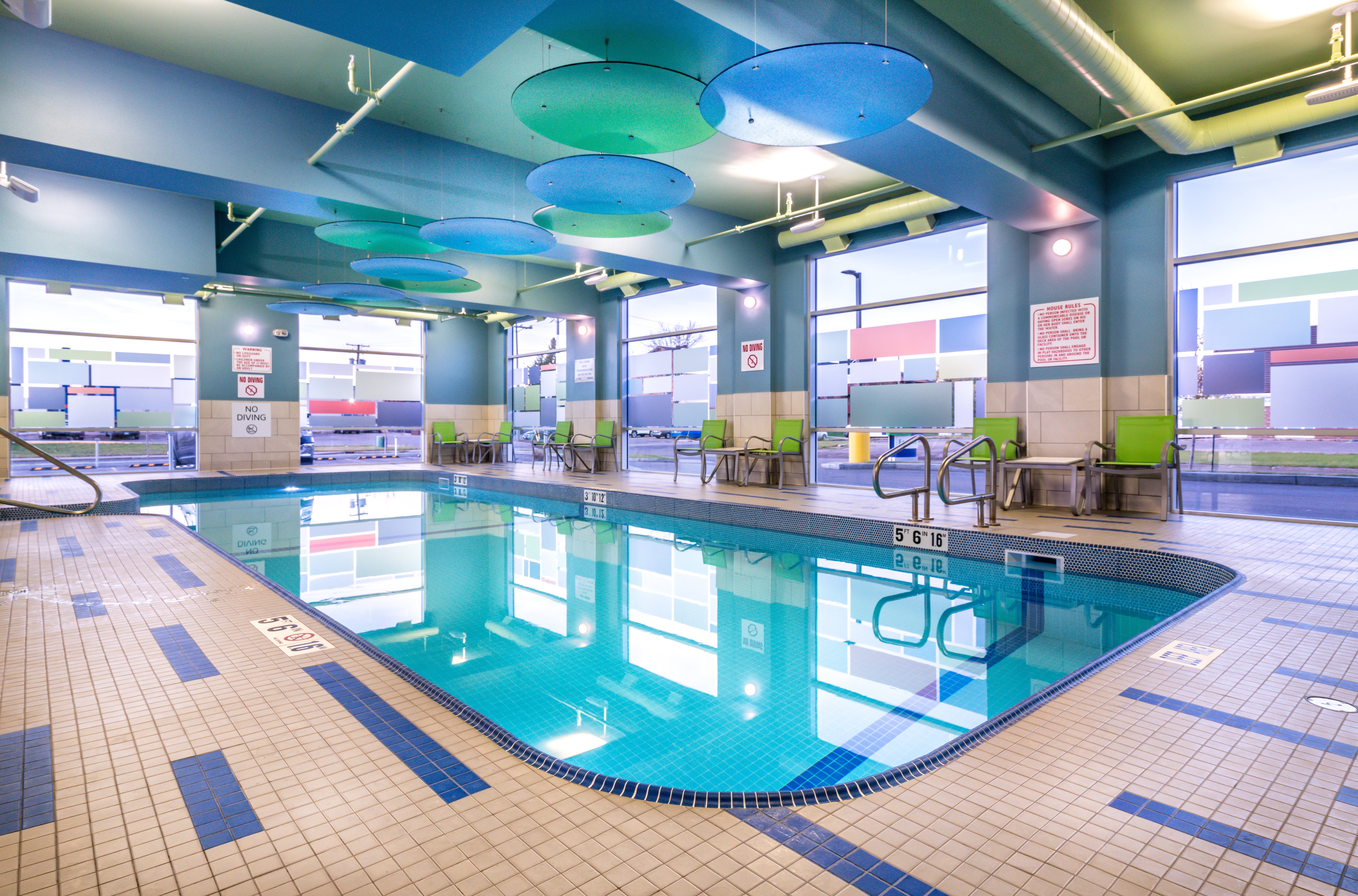holiday inn express and suites brandon by ihg