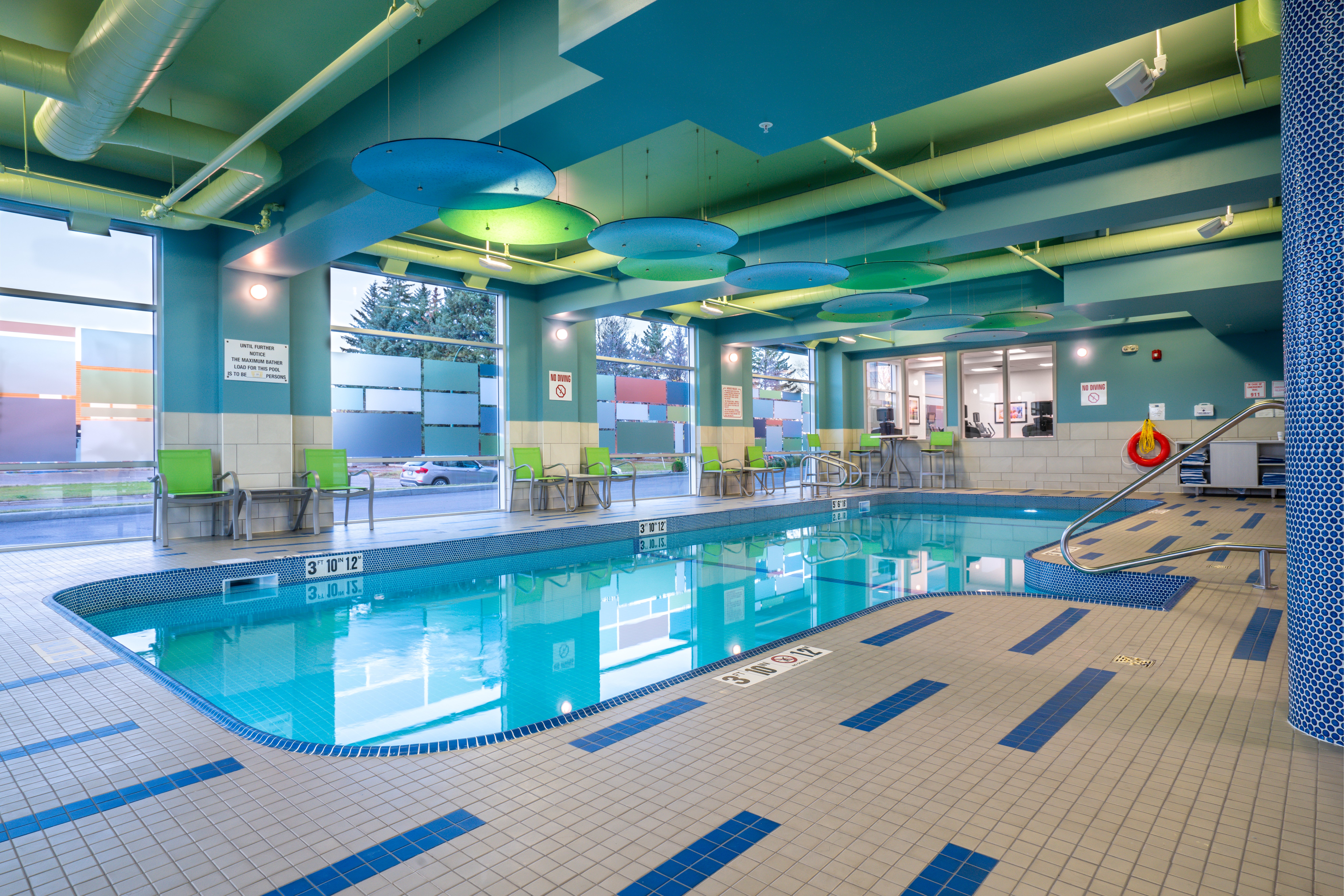 holiday inn express and suites brandon by ihg