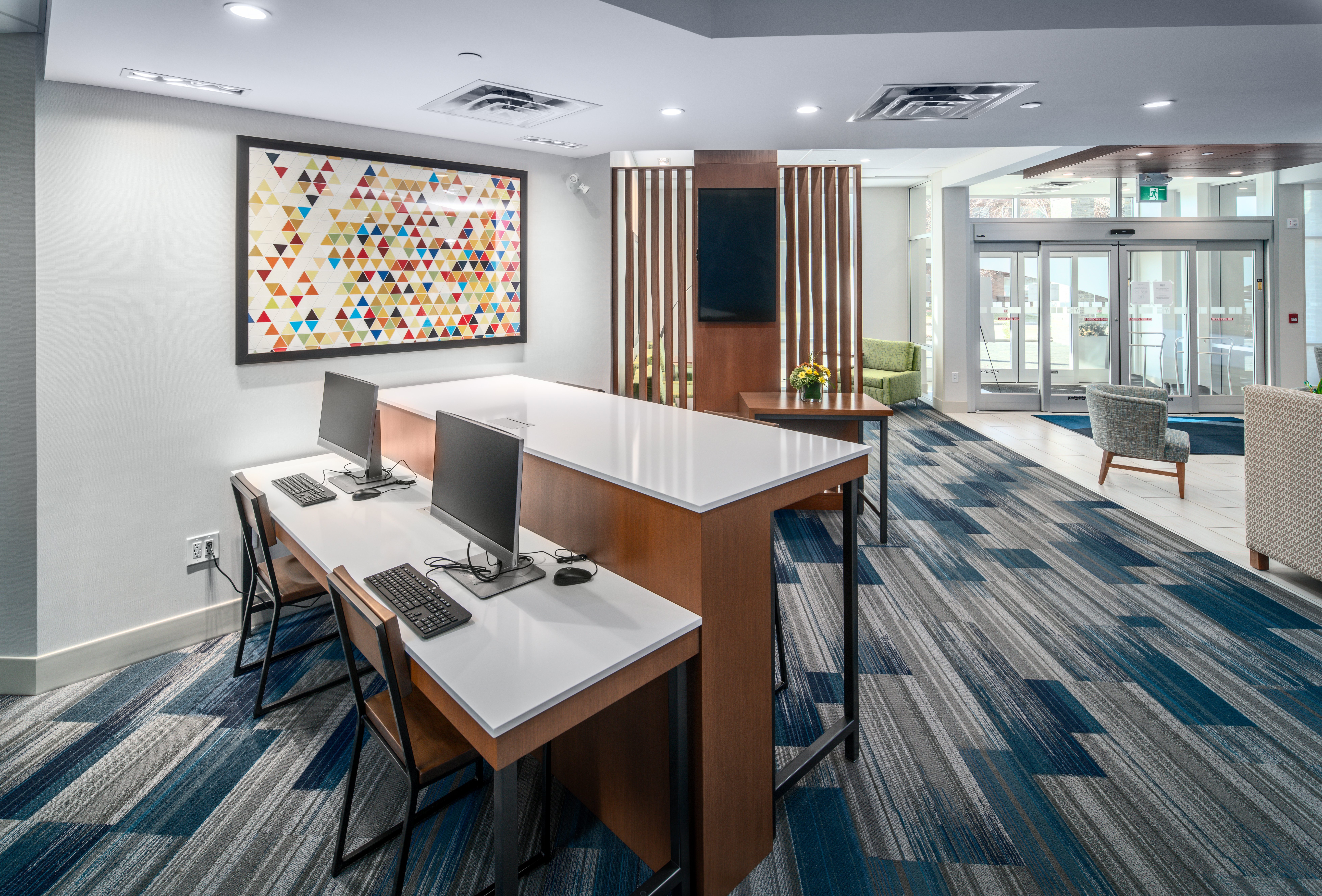 holiday inn express and suites brandon by ihg
