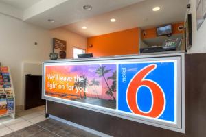 Motel 6 Costa Mesa, Ca,Costa Mesa>>Anaheim,2 star